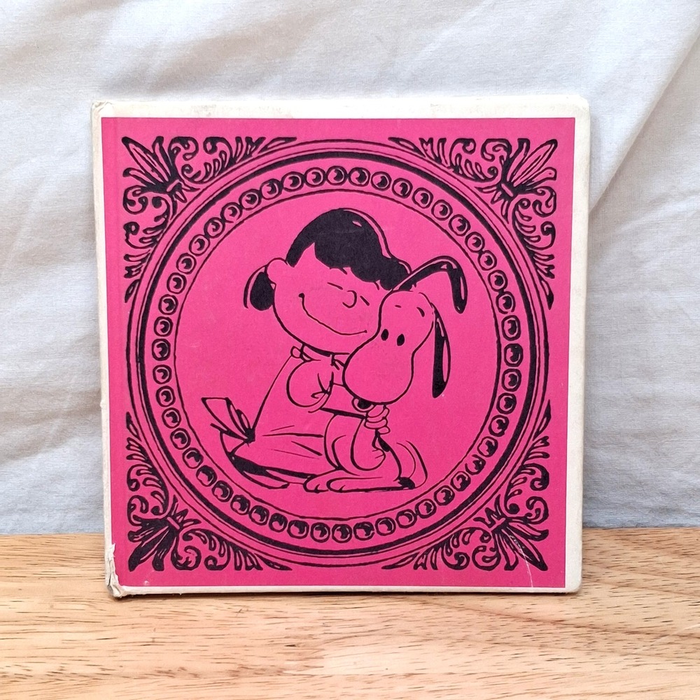 Vintage Happiness Is a Warm Puppy By Charles M. Schultz 1962 First Edition READ